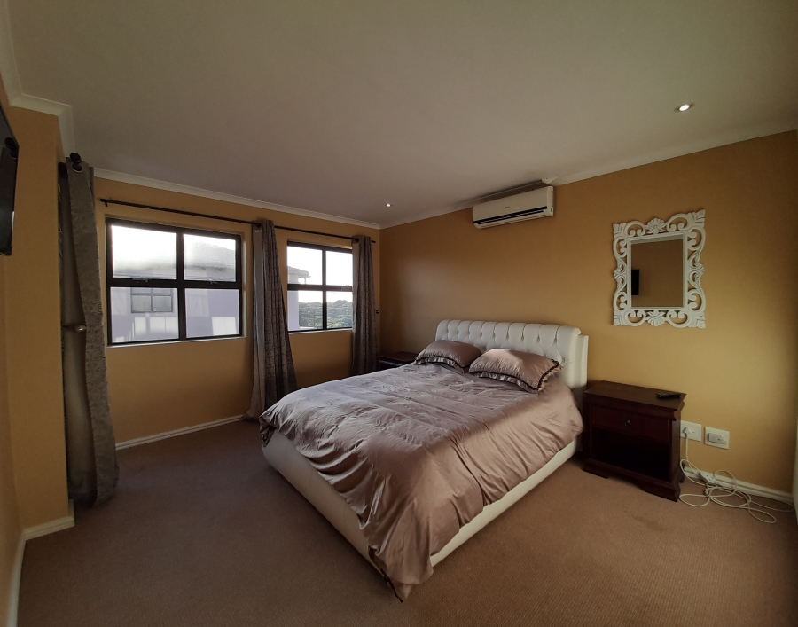 To Let 3 Bedroom Property for Rent in Big Bay Western Cape